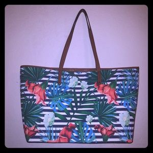 NWOT Nine West Flower Tote